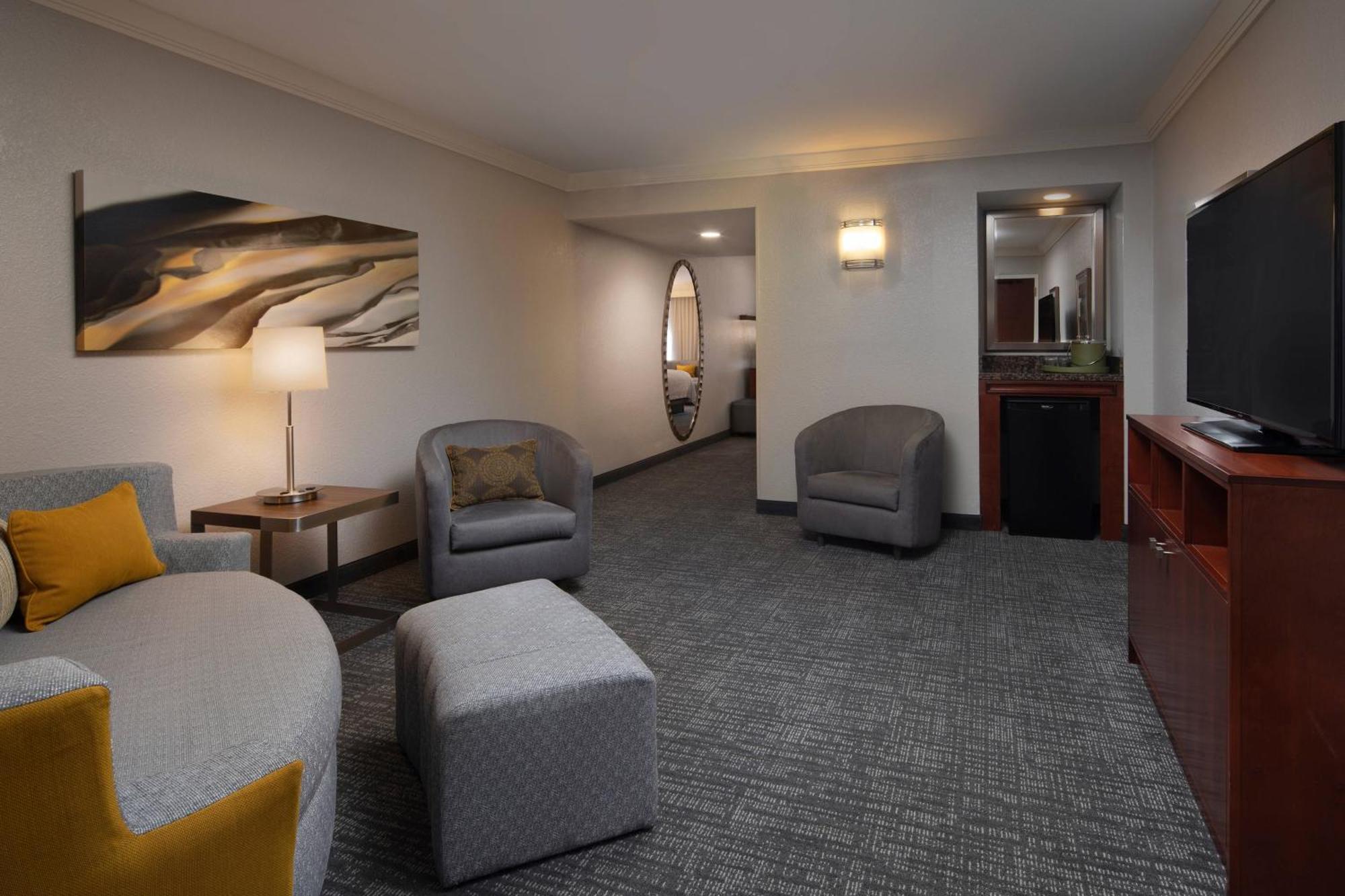 Courtyard By Marriott Bradenton Sarasota/Riverfront Exterior foto
