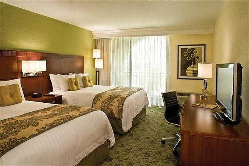 Courtyard By Marriott Bradenton Sarasota/Riverfront Exterior foto
